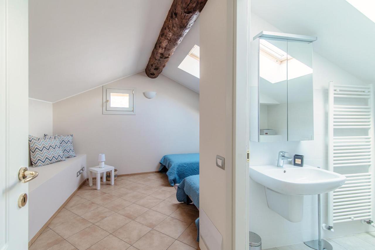 Ferienwohnung Sky Attic 72 - The House Of Travelers Como Exterior foto